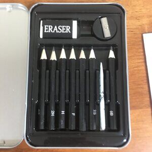 Sketching art tin kit